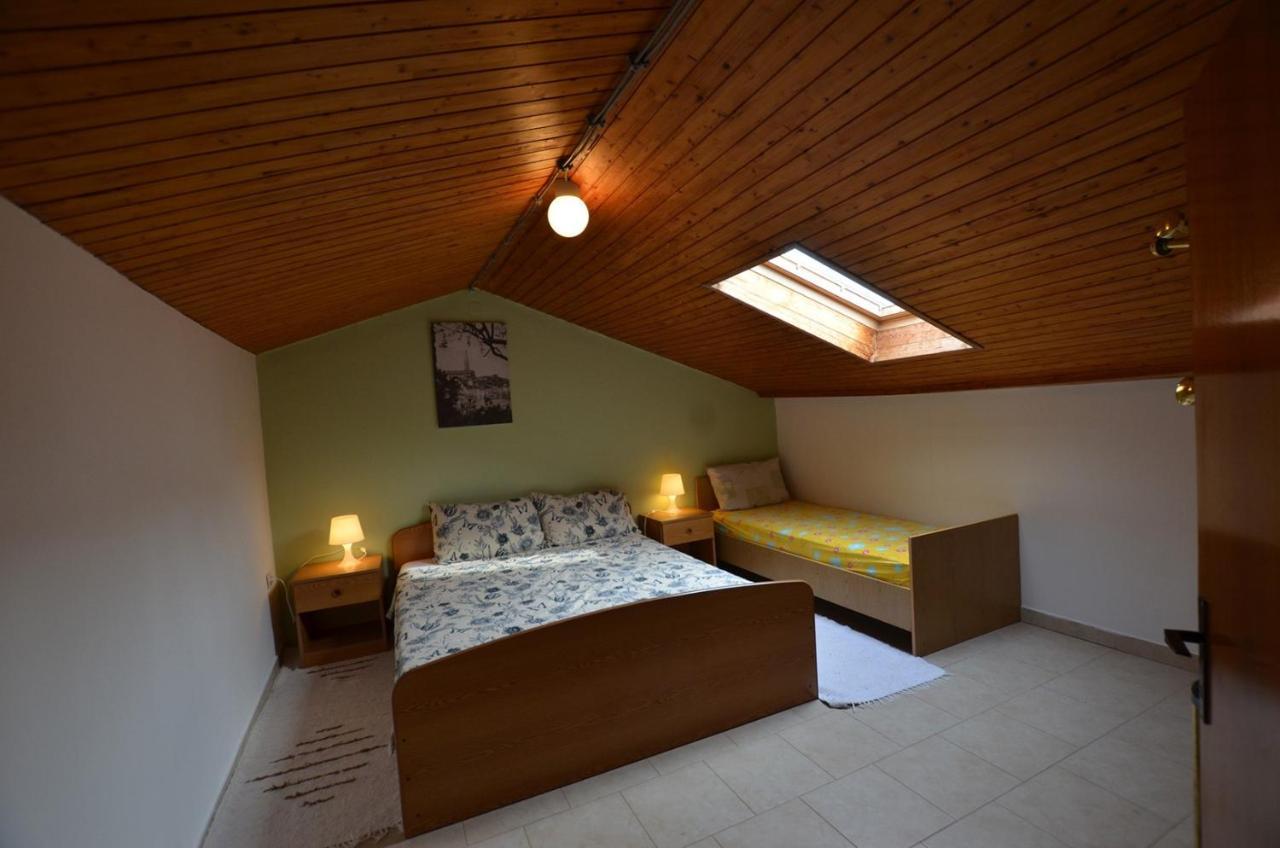 Brigita Apartments Ровин Екстериор снимка