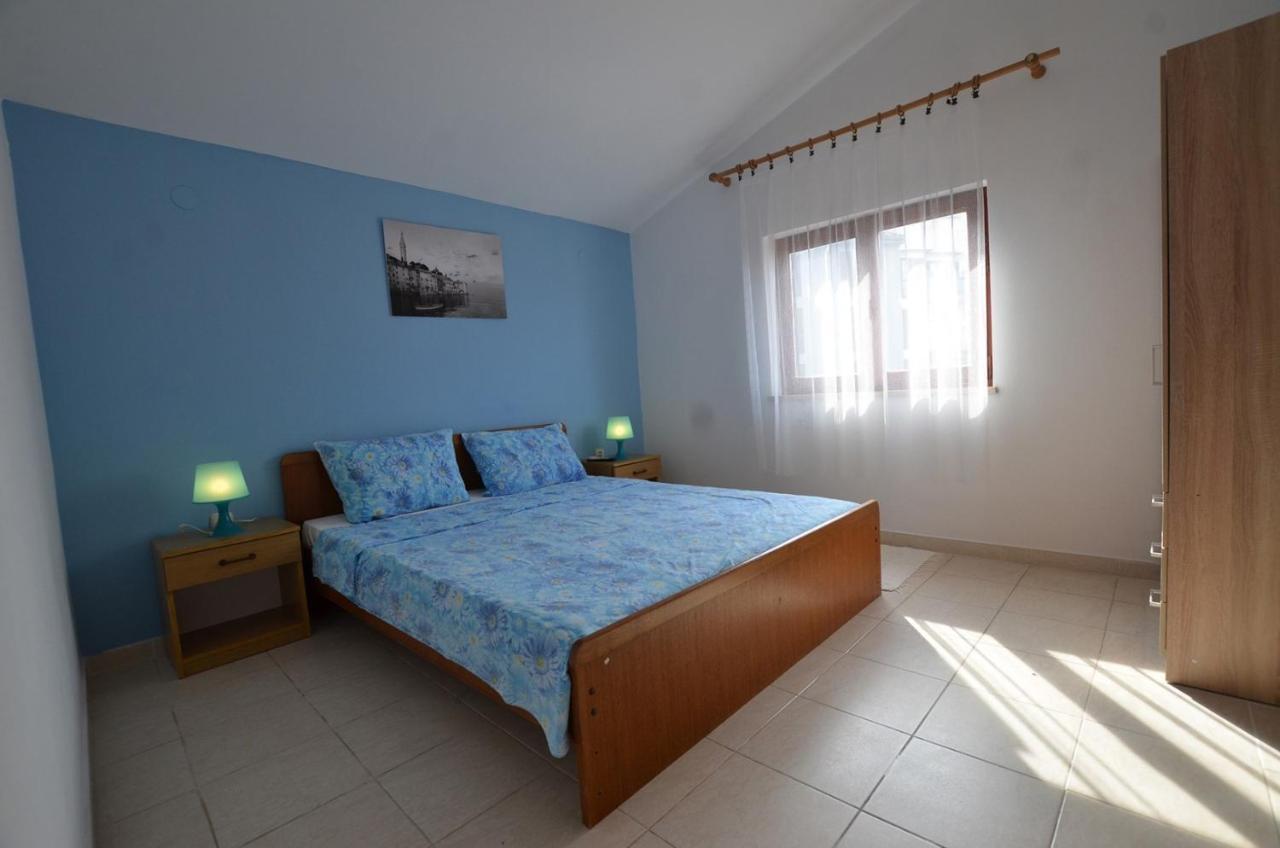 Brigita Apartments Ровин Екстериор снимка