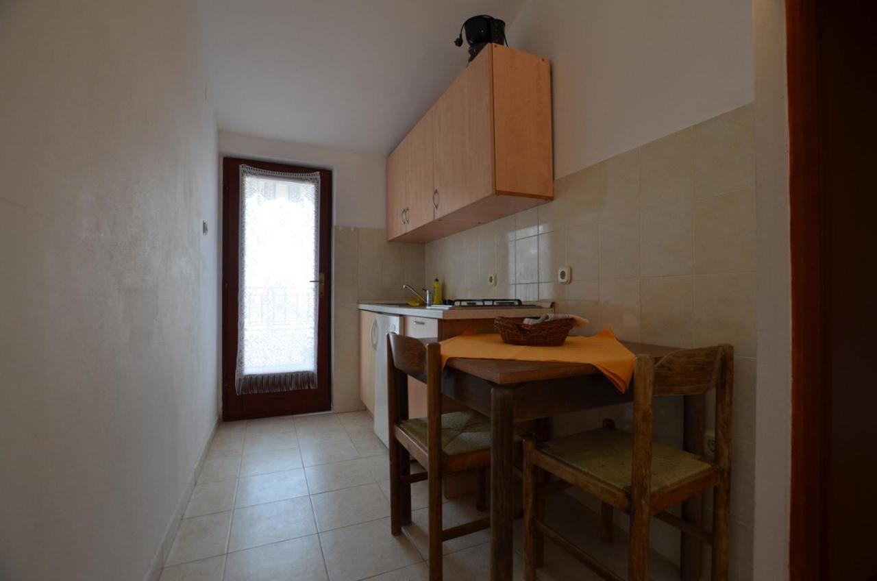 Brigita Apartments Ровин Екстериор снимка