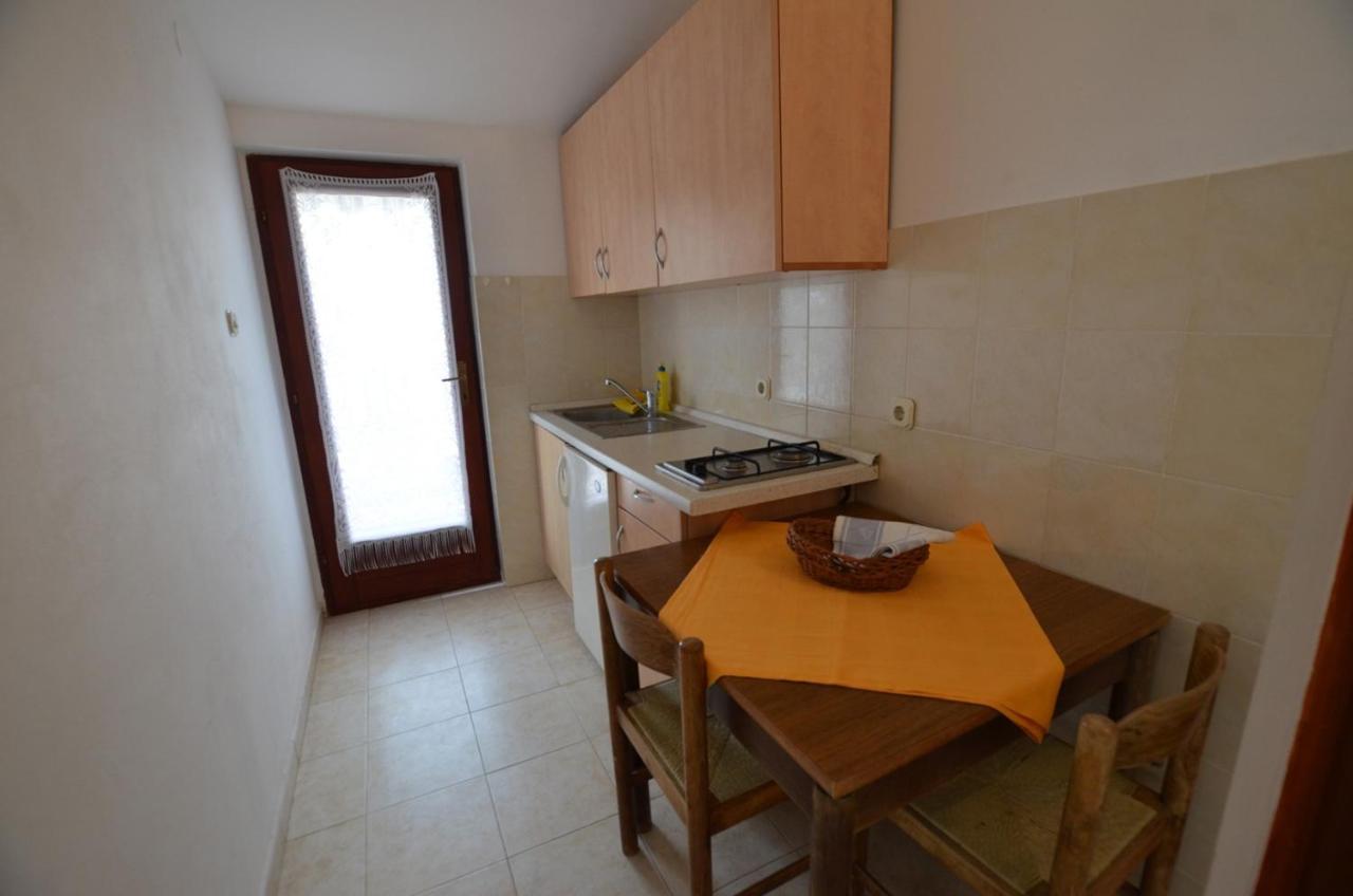 Brigita Apartments Ровин Екстериор снимка