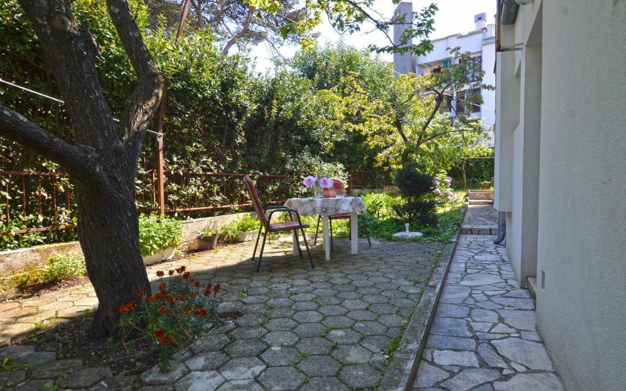 Brigita Apartments Ровин Екстериор снимка